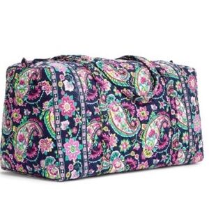 Vera Bradley ~ large Weekender duffel bag in Petal Paisley ~ mint condition!